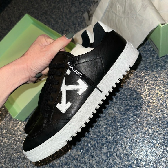 Off White 2.0 Black Leather Trainers sz 40 EUC LK NEW - Picture 5 of 9